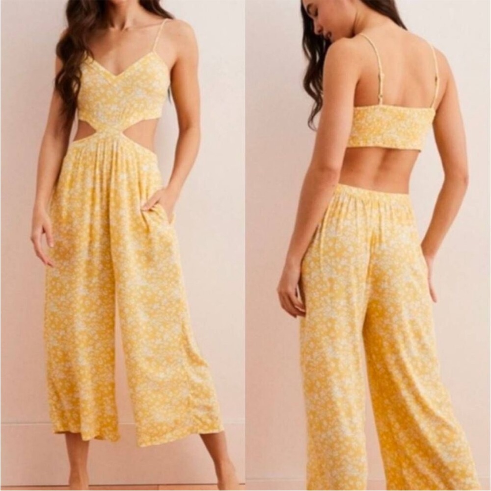 Aerie Yellow White Floral Print Smocked Cutout Wide Leg Cropped Jumpsuit S